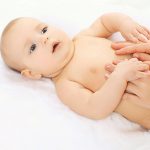 Nadýmání a plynatost u novorozenců
