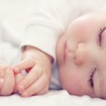 Jaké jsou ideální podmínky pro spánek novorozence?
