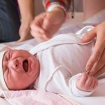 Jak rozeznat typy pláče u novorozence